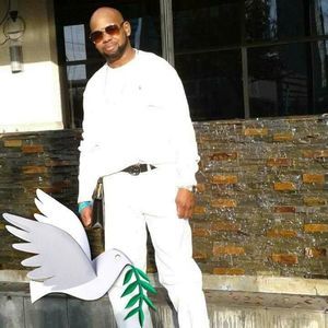 Meet your Posher, Larmont